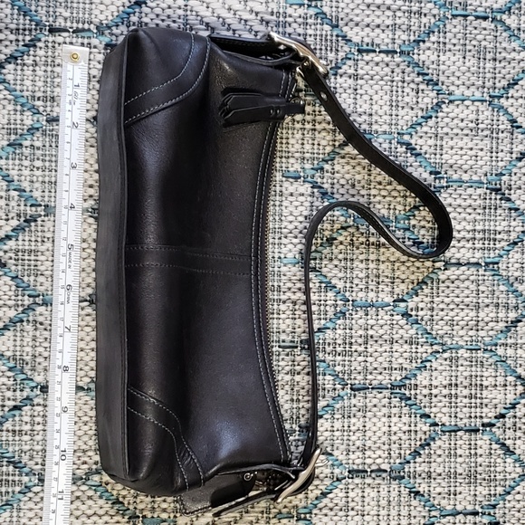 Like New Coach purse - Picture 5 of 5